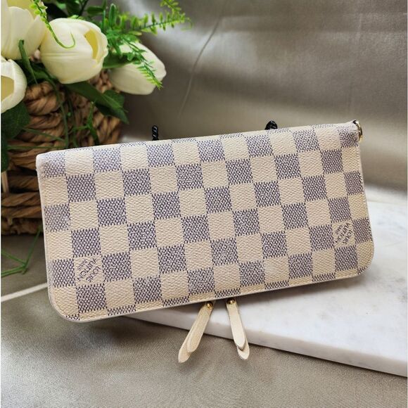 Louis Vuitton Damier Azur Insolite Wallet w/ Dust Bag & Unbranded Chain - Picture 8 of 17